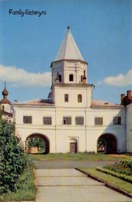 Великий Новгород. Воротная башня Гостиного двора. XVII век. Великий Новгород. Воротная башня Гостиного двора. XVII век.