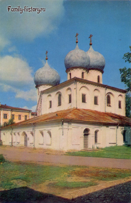 Великий Новгород. Собор Рождества богородицы Антониева монастыря. 1117 год. Великий Новгород. Собор Рождества богородицы Антониева монастыря. 1117 год.