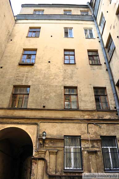 Моховая улица, дом 28, двор Моховая улица, дом 28, двор